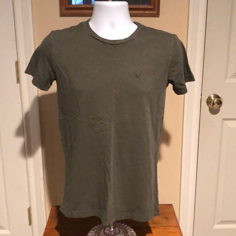 American Eagle T Shirt